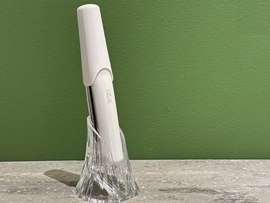 レンタル備品にRefa製フィンガーアイロンが登場！
