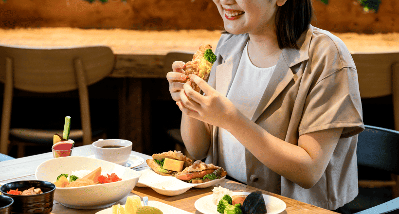 朝食無料