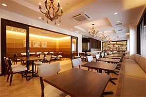 朝食会場の風景はこちら