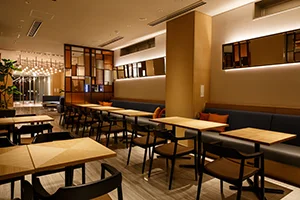 朝食会場の風景はこちら