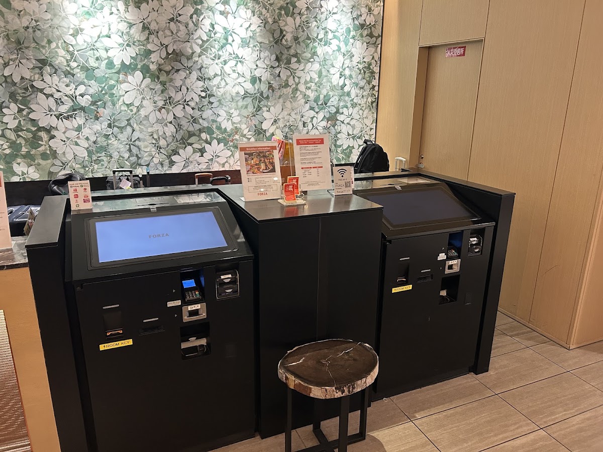 ホテルフォルツァ大阪北浜のセルフチェックイン機